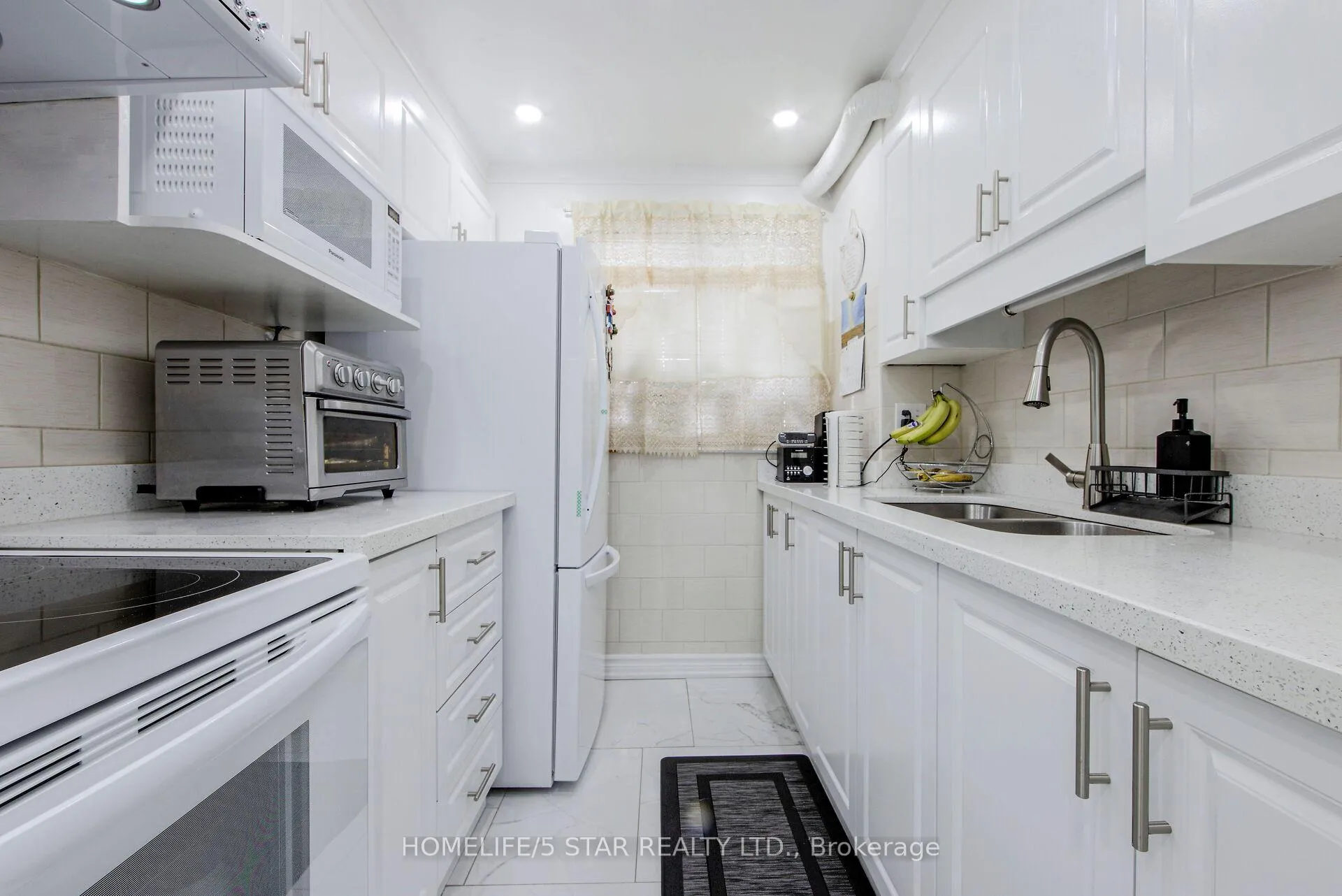 Photo 8 of Unit 320, 5 Sunny Glenway, Toronto, Flemingdon Park — HOMEH