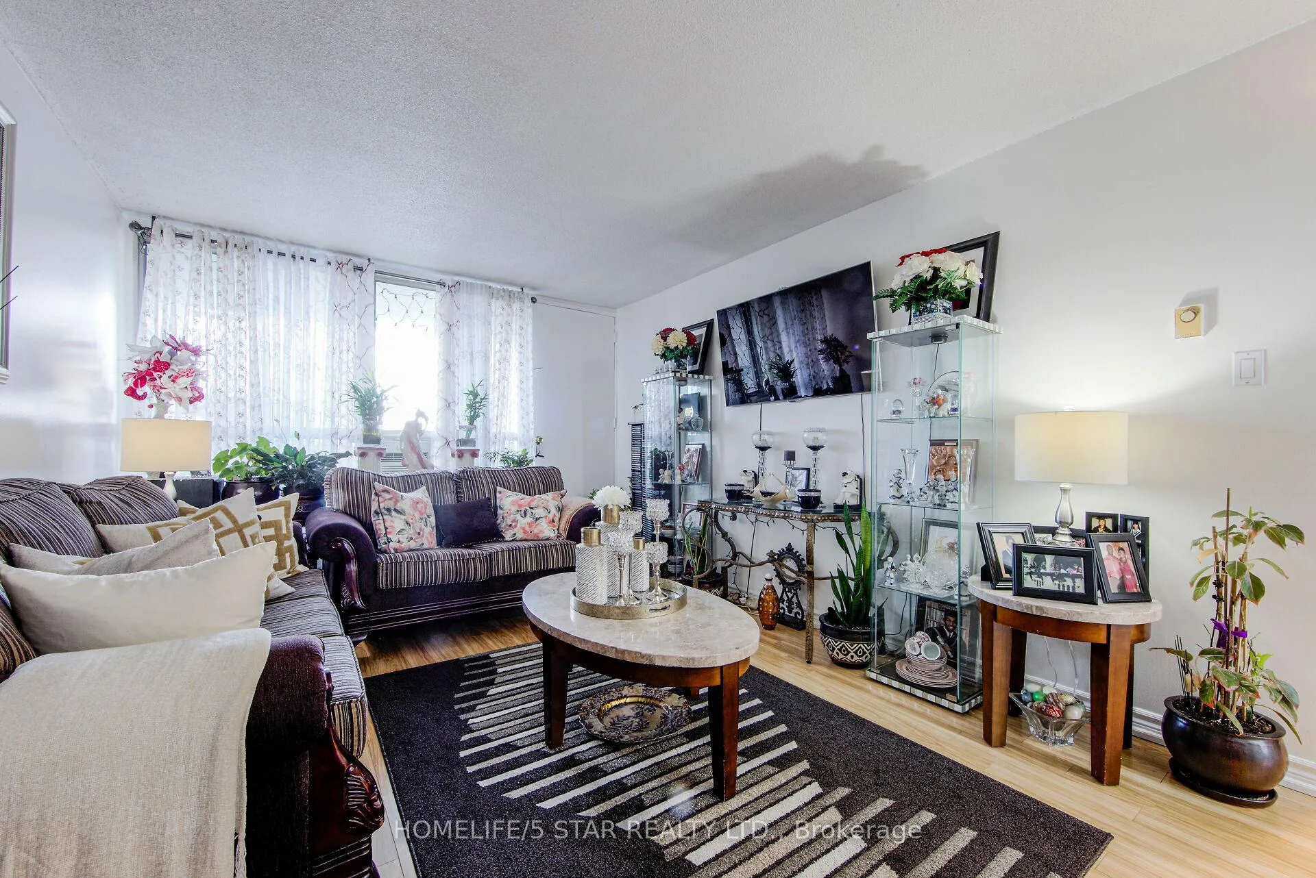 Photo 11 of Unit 320, 5 Sunny Glenway, Toronto, Flemingdon Park — HOMEH