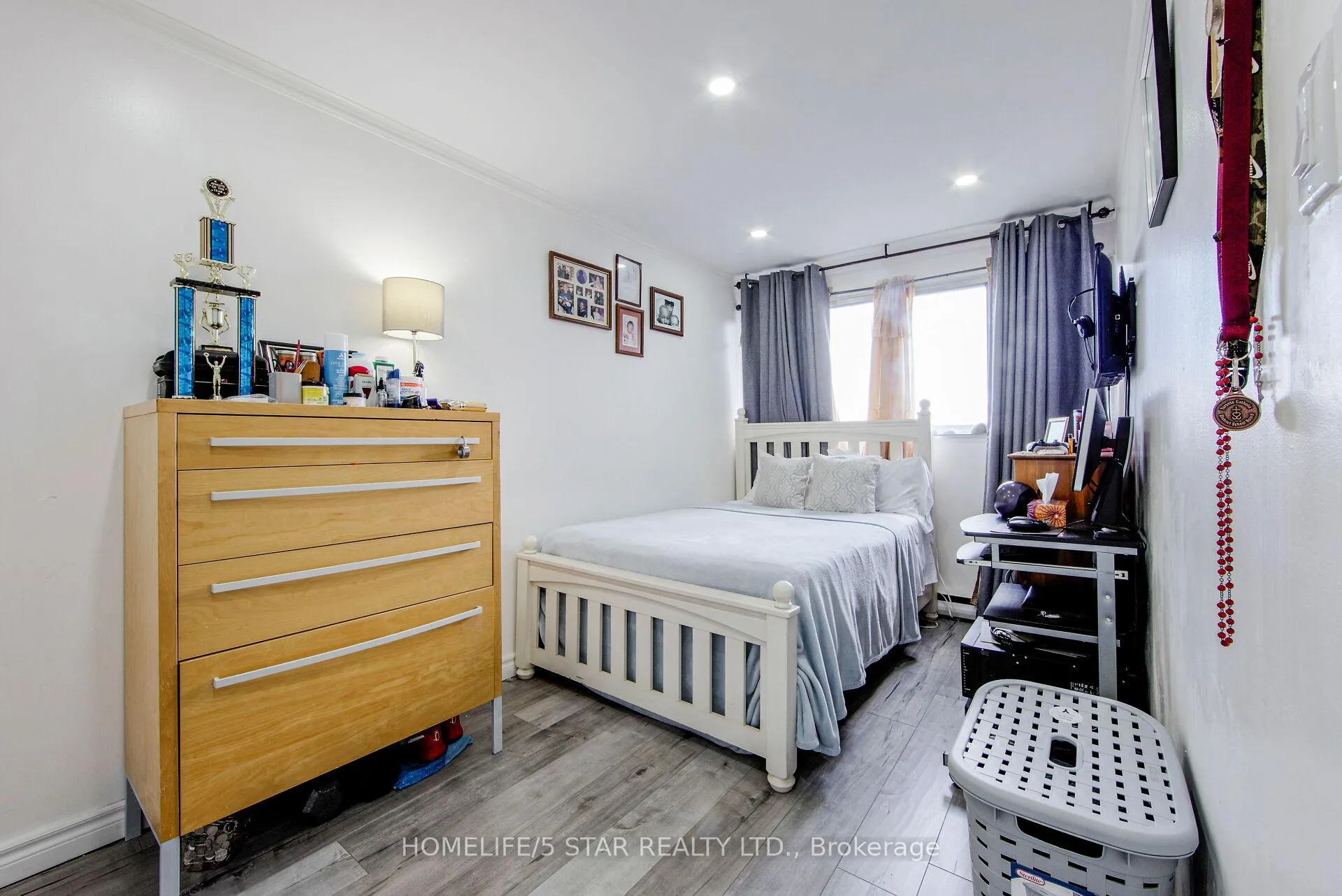 Photo 21 of Unit 320, 5 Sunny Glenway, Toronto, Flemingdon Park — HOMEH