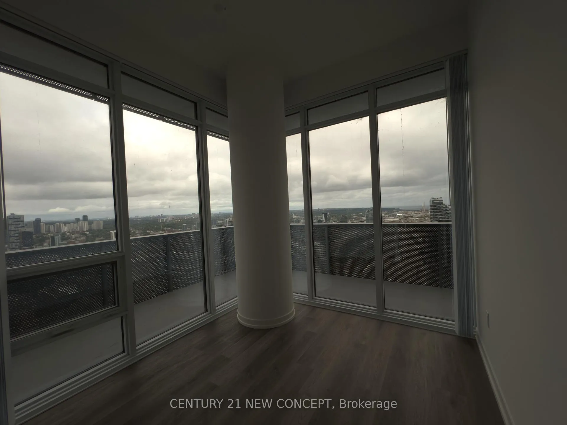 Photo 12 of Unit 5205, 55 Cooper Street, Toronto, Waterfront Communities — HOMEH