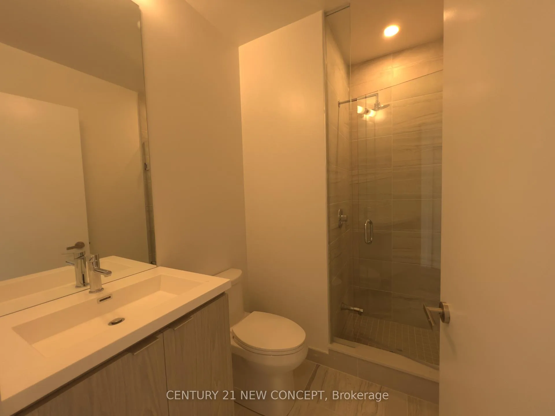 Photo 15 of Unit 5205, 55 Cooper Street, Toronto, Waterfront Communities — HOMEH