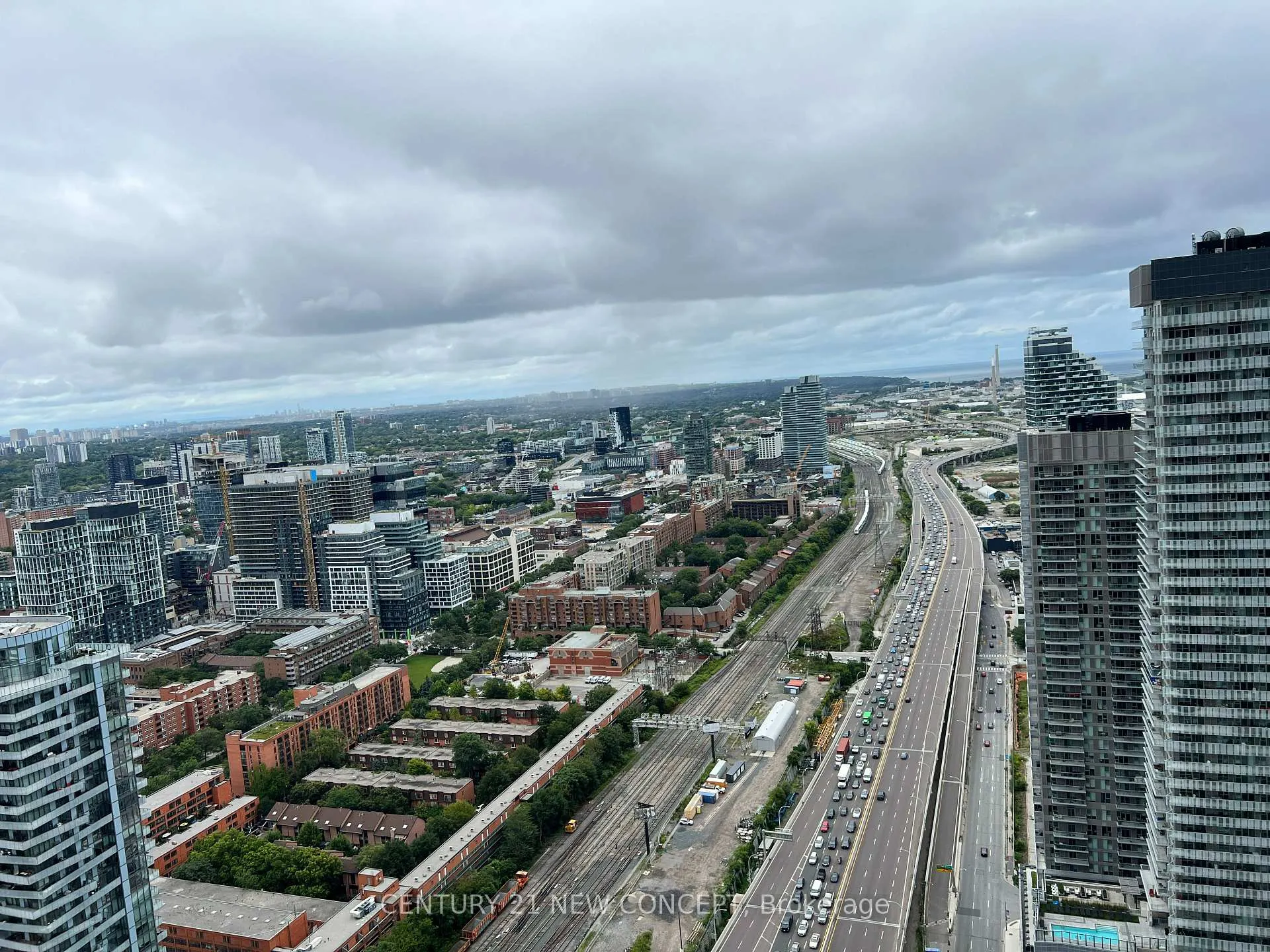 Photo 23 of Unit 5205, 55 Cooper Street, Toronto, Waterfront Communities — HOMEH