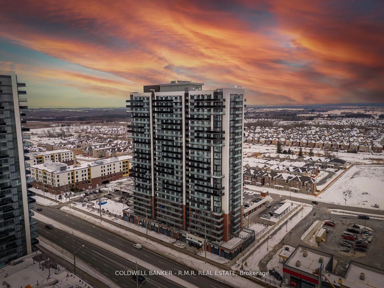 Front of Unit 1704, 2550 Simcoe Street N