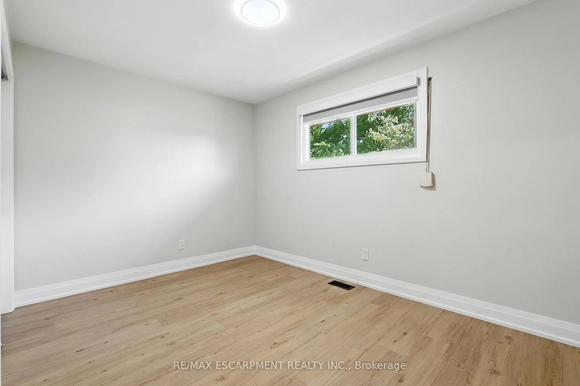 Photo 18 of Unit A, 929 Upper Ottawa Street, Hamilton, Berrisfield — HOMEH