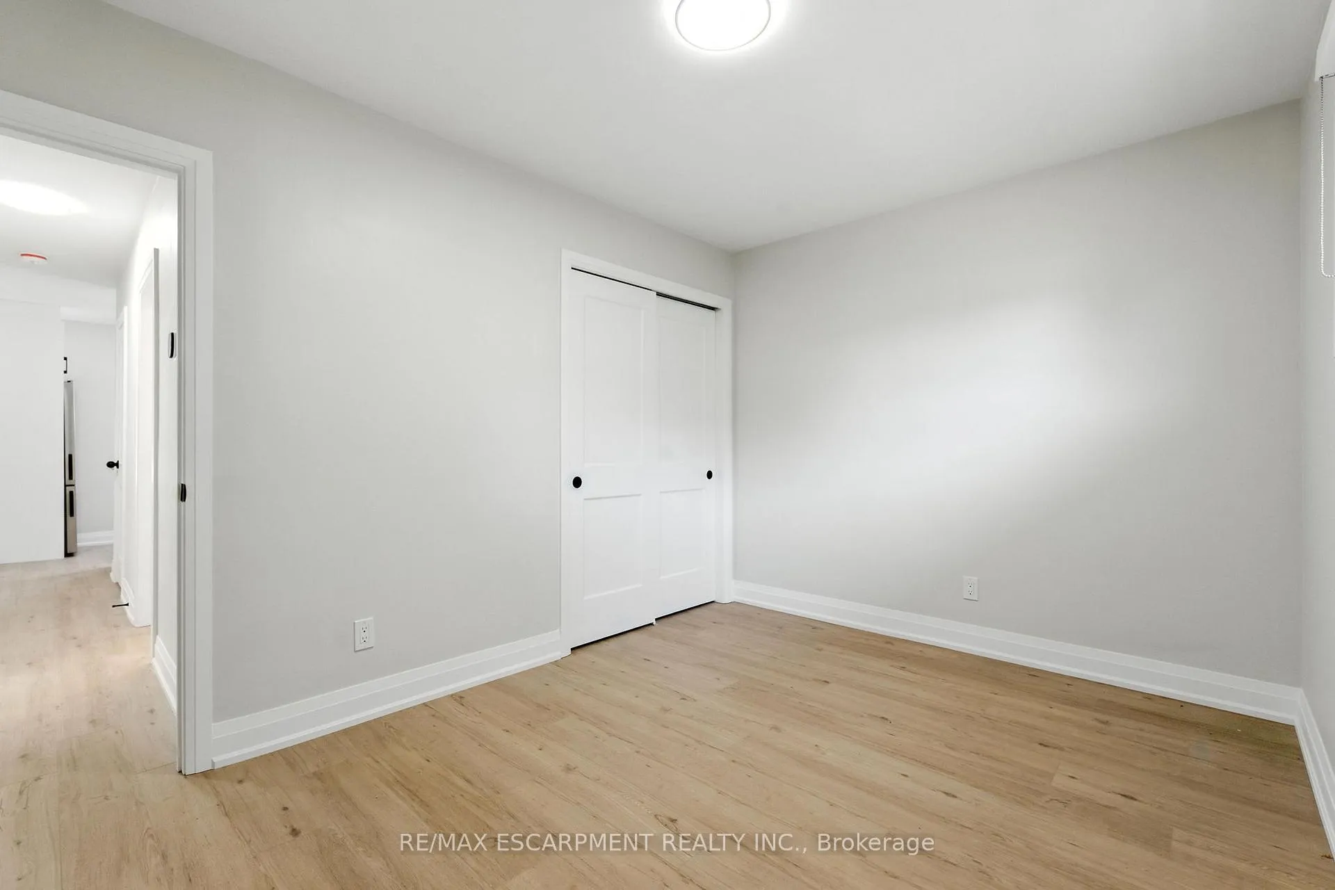 Photo 19 of Unit A, 929 Upper Ottawa Street, Hamilton, Berrisfield — HOMEH