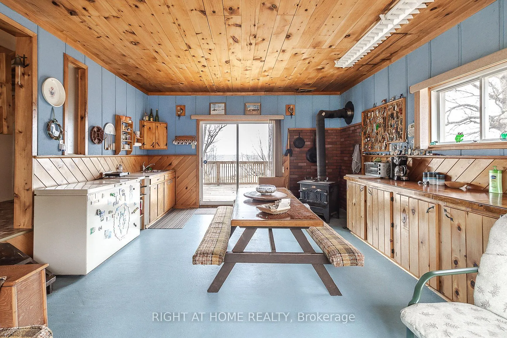 Photo 3 of 73 Northwood Drive, Algoma Remote Area — HOMEH