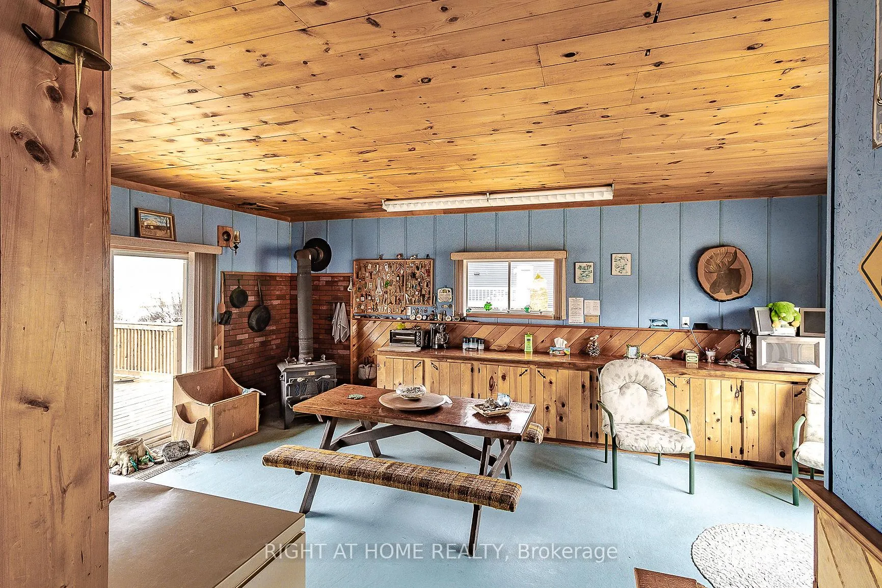 Photo 4 of 73 Northwood Drive, Algoma Remote Area — HOMEH