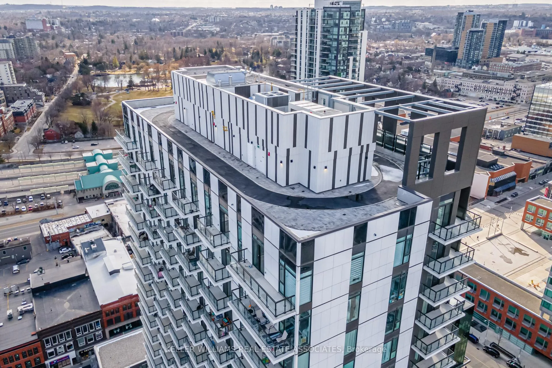 Photo 15 of Unit 1307, 55 Duke Street W, Kitchener — HOMEH