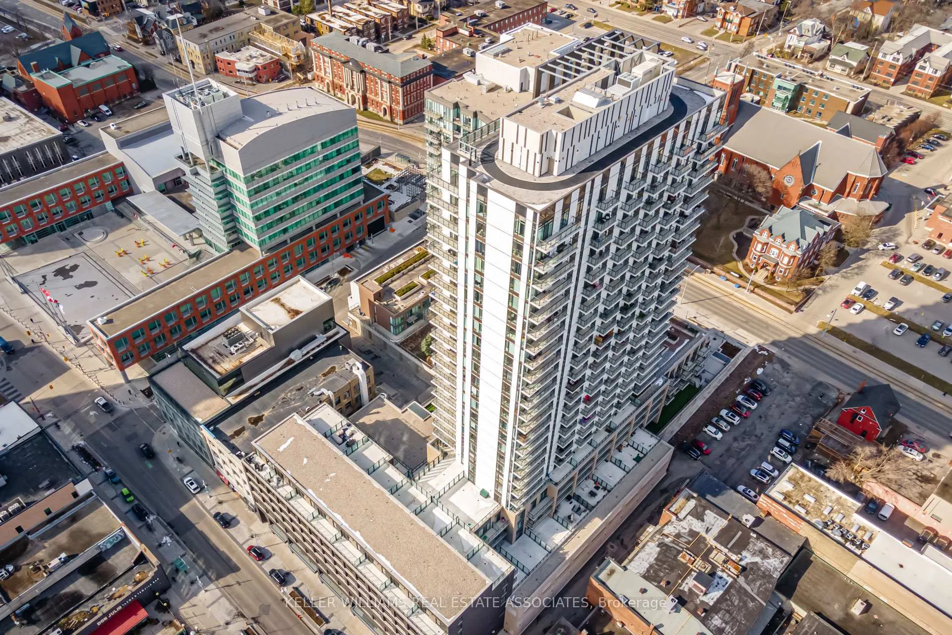 Photo 19 of Unit 1307, 55 Duke Street W, Kitchener — HOMEH