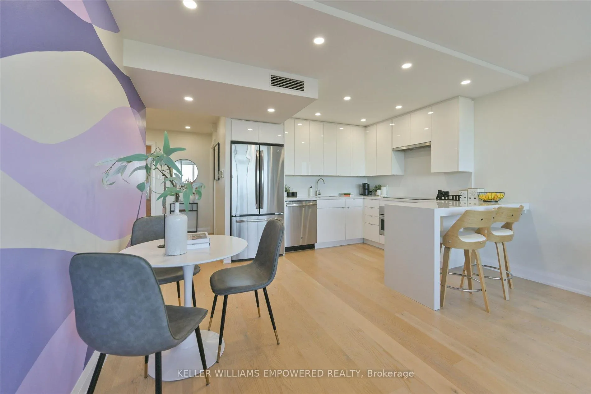 Photo 13 of Unit 1612, 914 Yonge Street, Toronto, The Annex — HOMEH