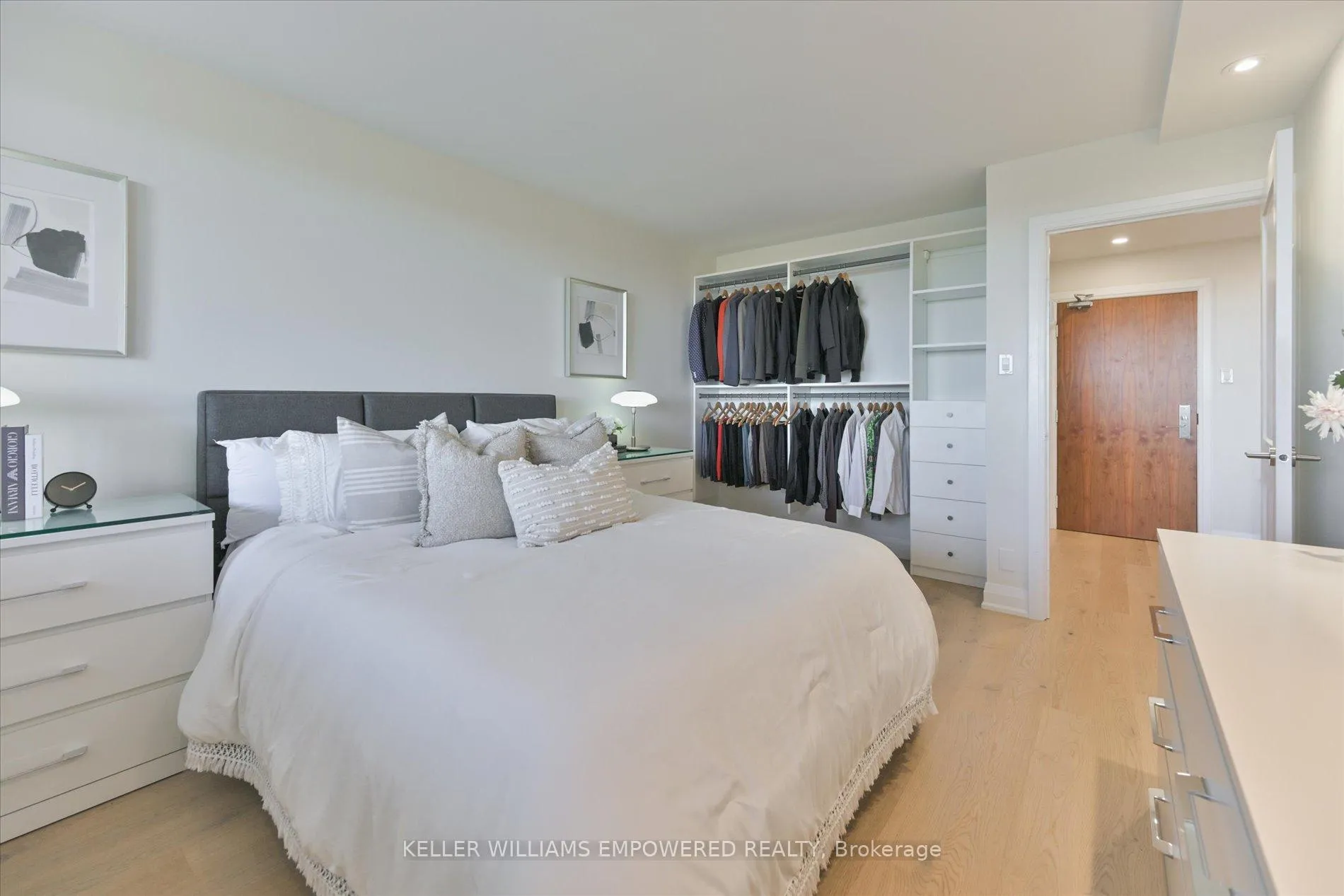 Photo 16 of Unit 1612, 914 Yonge Street, Toronto, The Annex — HOMEH