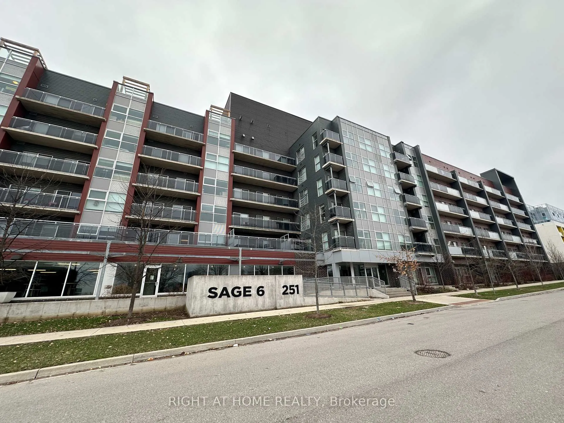 Photo 6 of Unit 604, 251 Hemlock Street, Waterloo — HOMEH