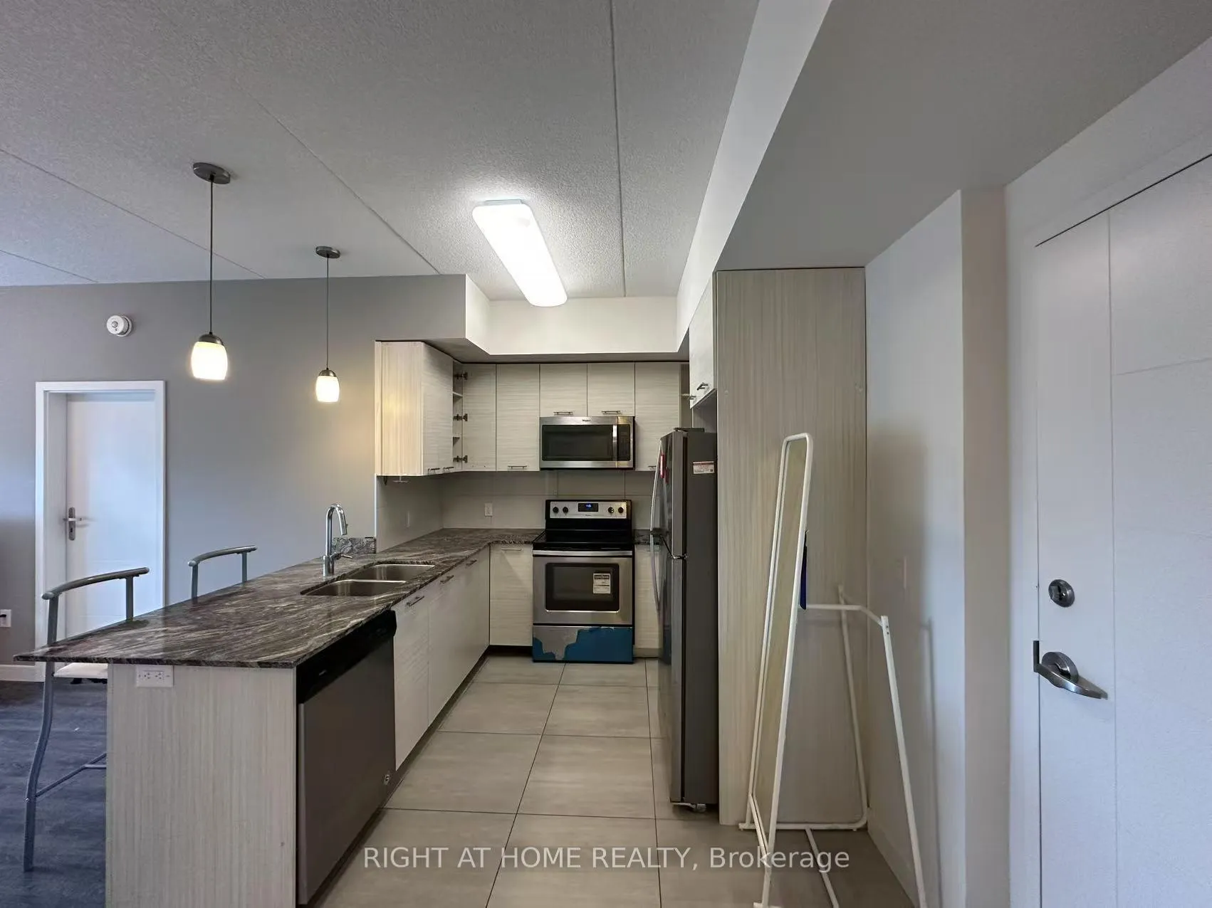 Photo 11 of Unit 604, 251 Hemlock Street, Waterloo — HOMEH