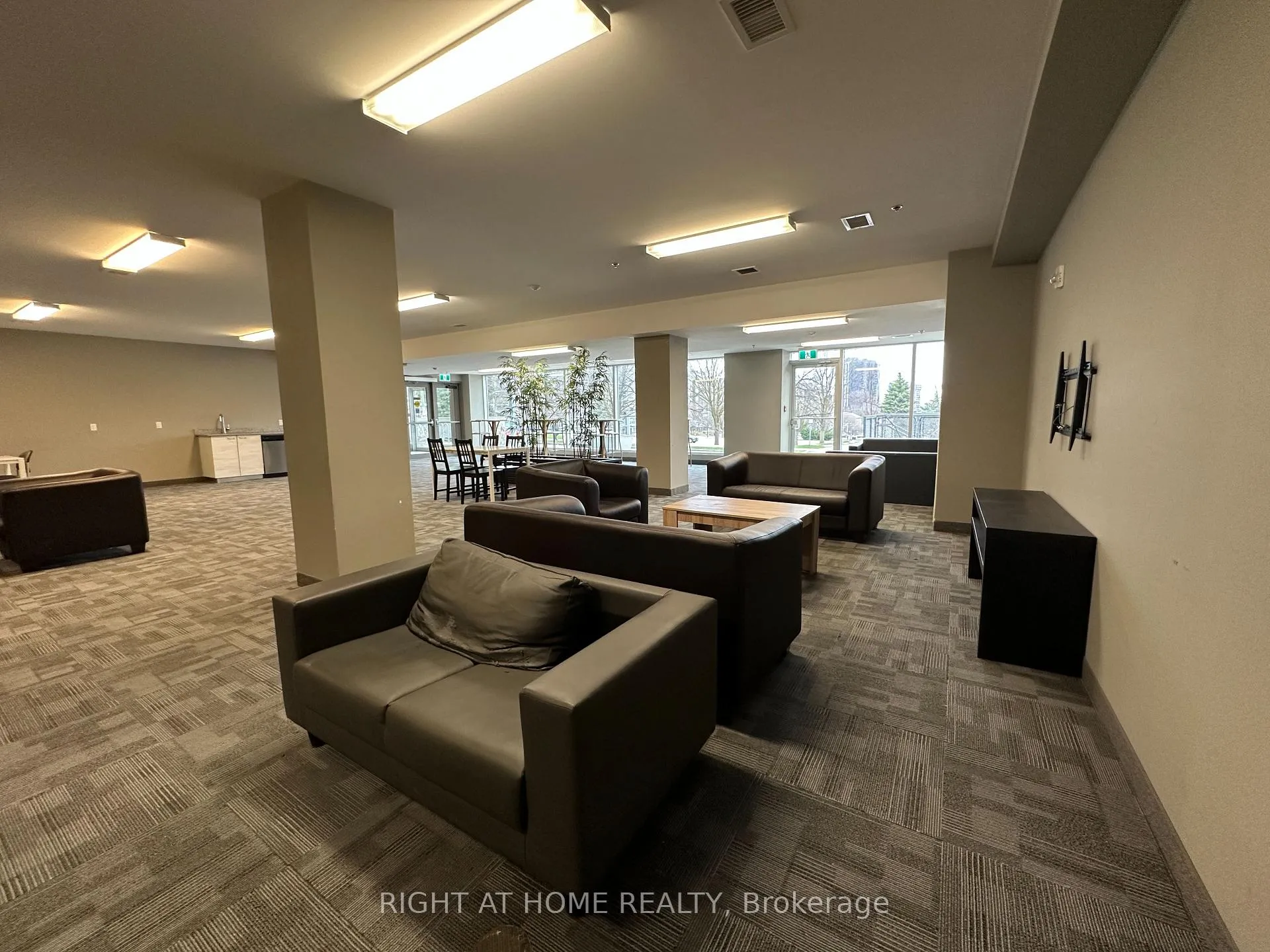 Photo 41 of Unit 604, 251 Hemlock Street, Waterloo — HOMEH