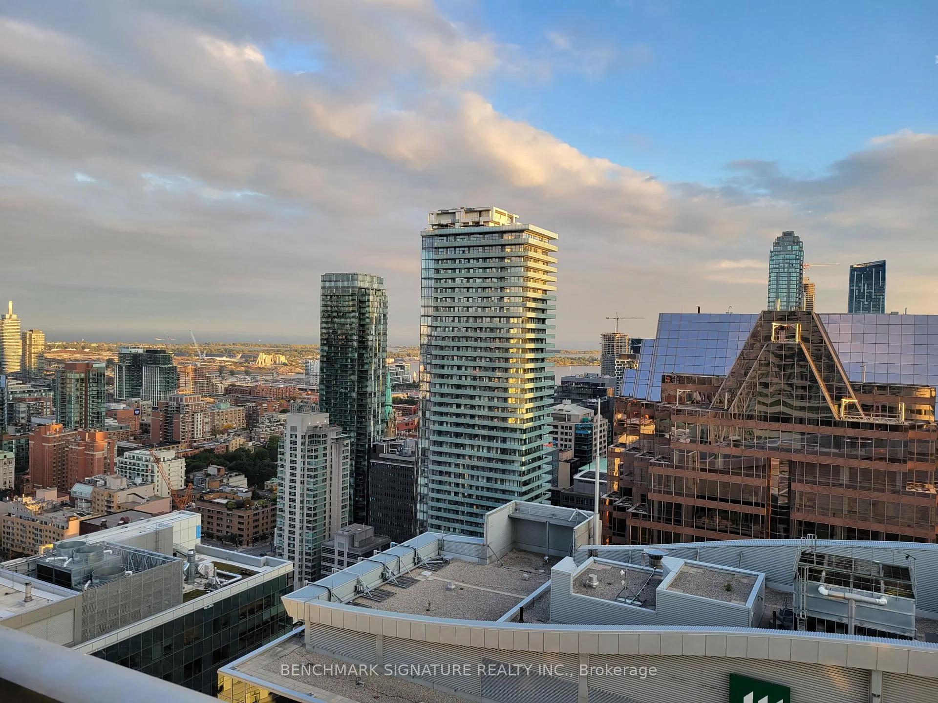 Photo 3 of Unit 3208, 197 Yonge Street, Toronto, Church-Yonge Corridor — HOMEH