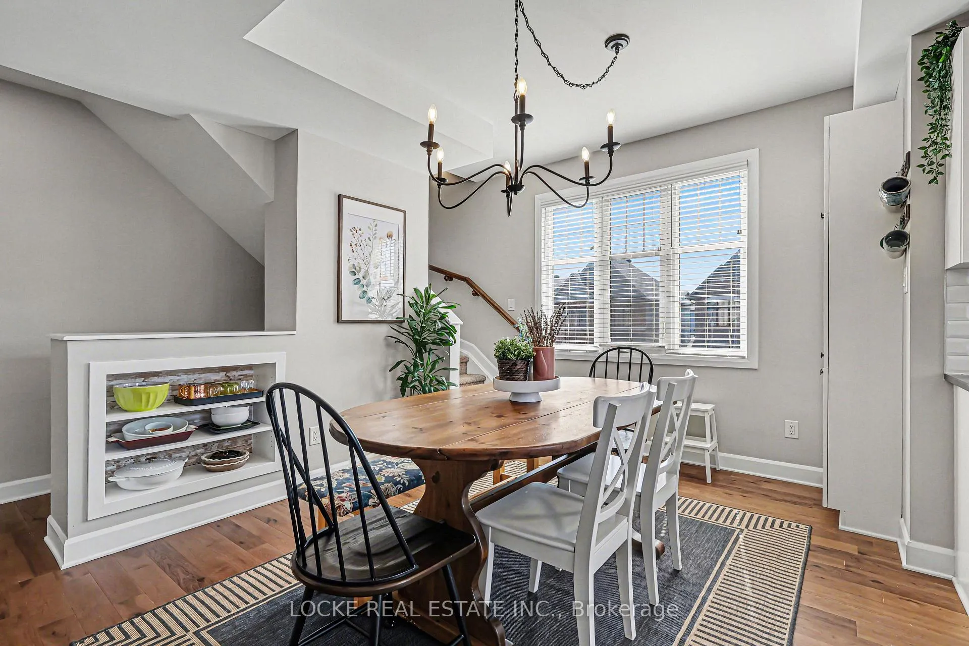 Photo 12 of 301 Citrine Street, Ottawa, Avalon West — HOMEH