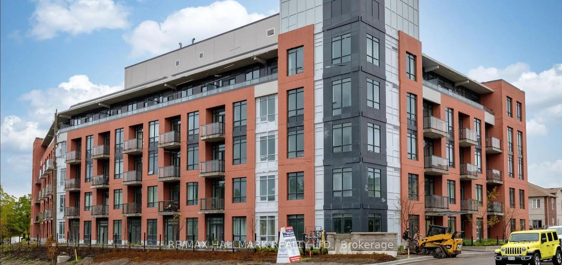 Photo 2 of Unit 513, 1010 Dundas Street E, Whitby, Pringle Creek — HOMEH