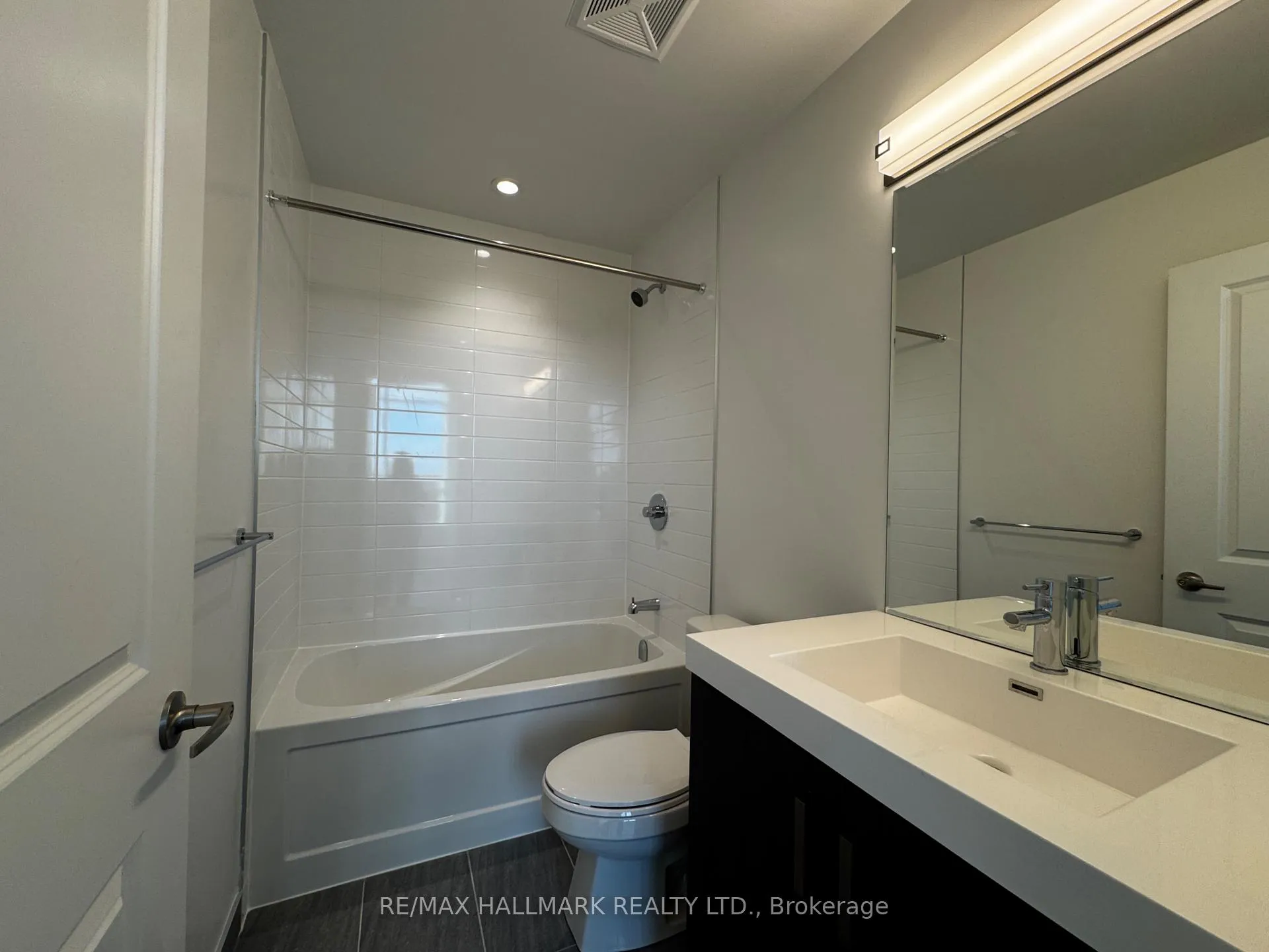 Photo 20 of Unit 513, 1010 Dundas Street E, Whitby, Pringle Creek — HOMEH