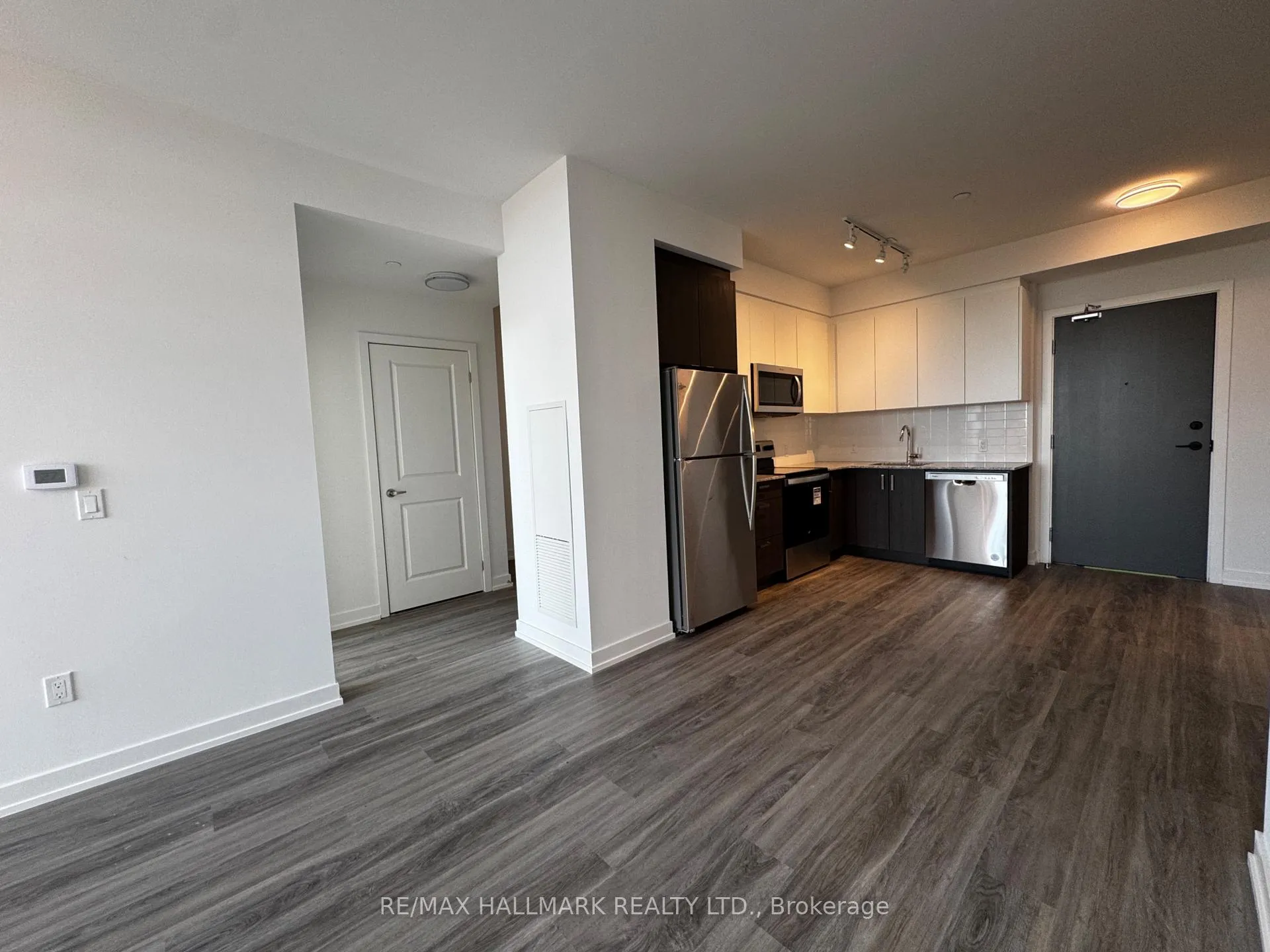 Photo 21 of Unit 513, 1010 Dundas Street E, Whitby, Pringle Creek — HOMEH