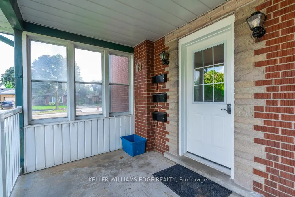Photo 6 of Unit 3, 69 Edinburgh Road, Kitchener — HOMEH