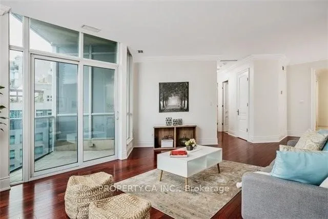 Photo 3 of Unit 1703, 10 Bellair Street, Toronto, The Annex — HOMEH