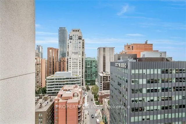Photo 7 of Unit 1703, 10 Bellair Street, Toronto, The Annex — HOMEH