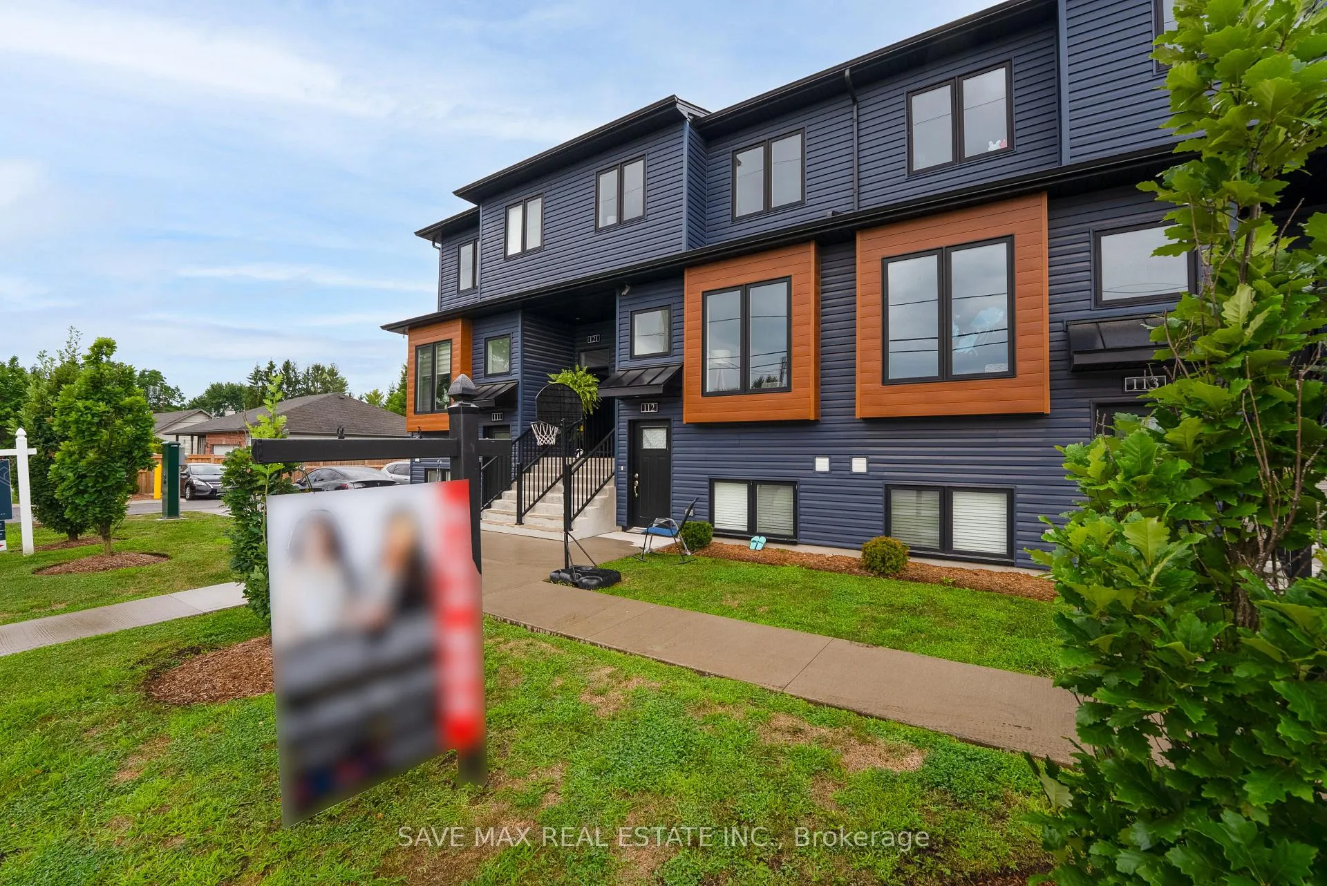 Front of Unit 211, 781 Clare Avenue E