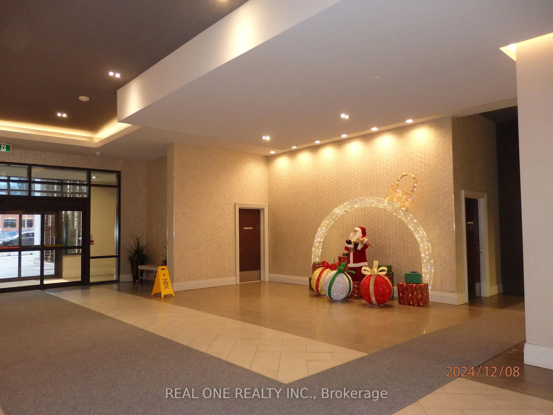 Photo 3 of Unit 1622, 460 Adelaide Street E, Toronto, Moss Park — HOMEH
