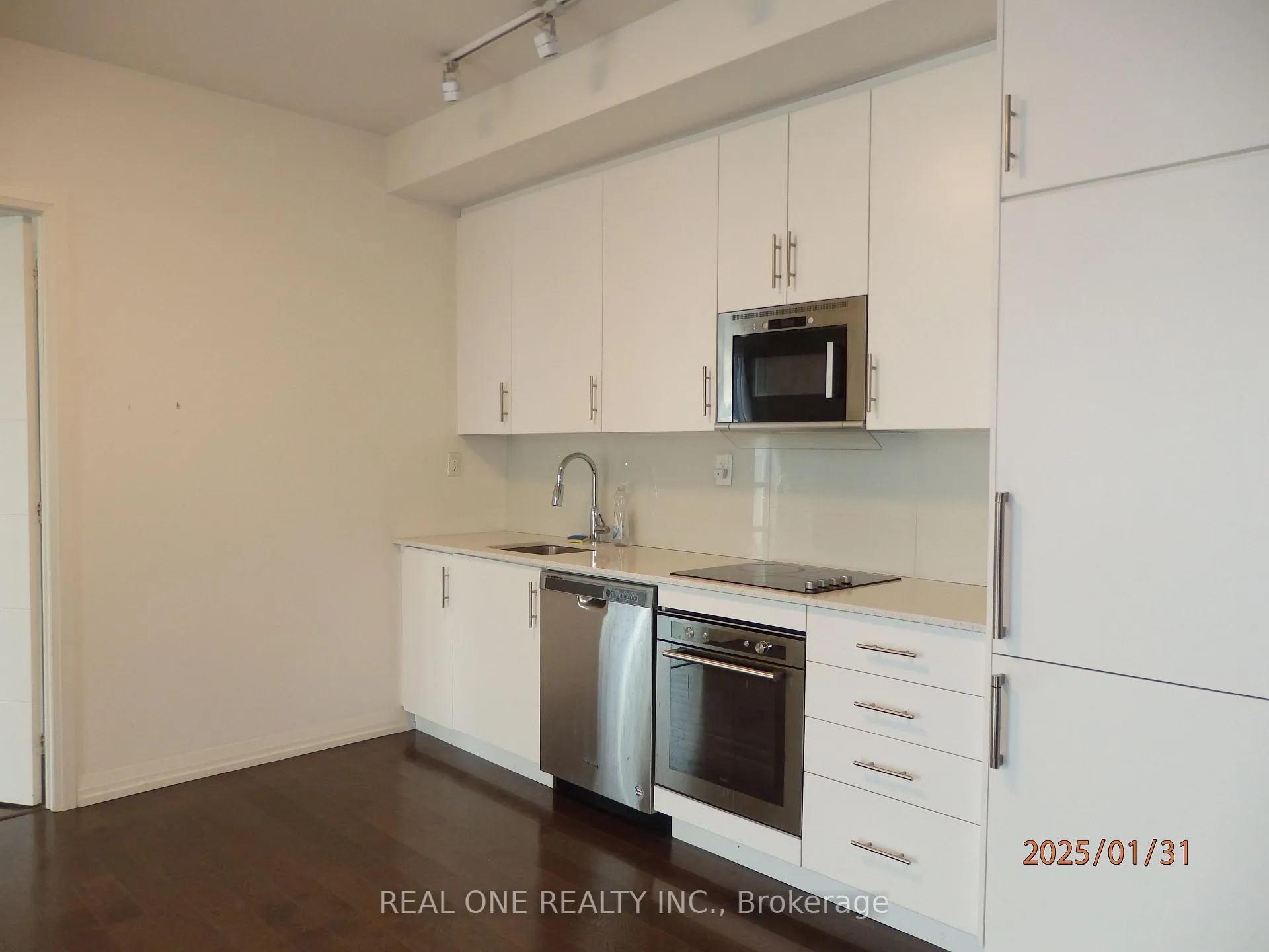 Photo 12 of Unit 1622, 460 Adelaide Street E, Toronto, Moss Park — HOMEH