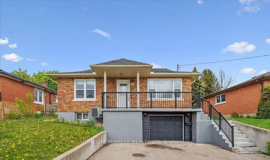 Photo 2 of 570 Victoria Street S, Kitchener, Victoria Hills — HOMEH