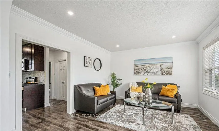 Photo 7 of 570 Victoria Street S, Kitchener, Victoria Hills — HOMEH