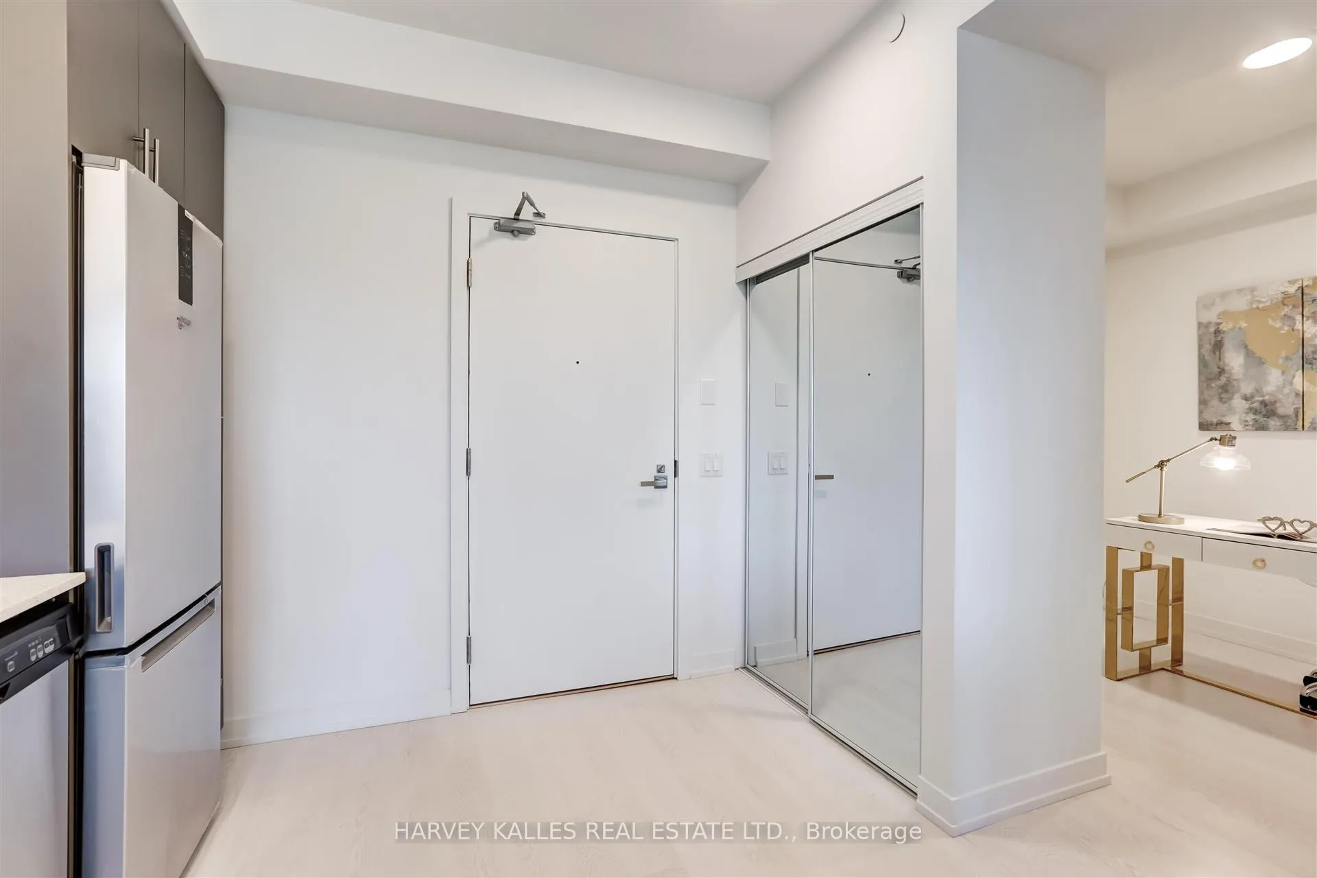 Photo 33 of Unit 510, 415 Main Street, Hamilton, Kirkendall — HOMEH