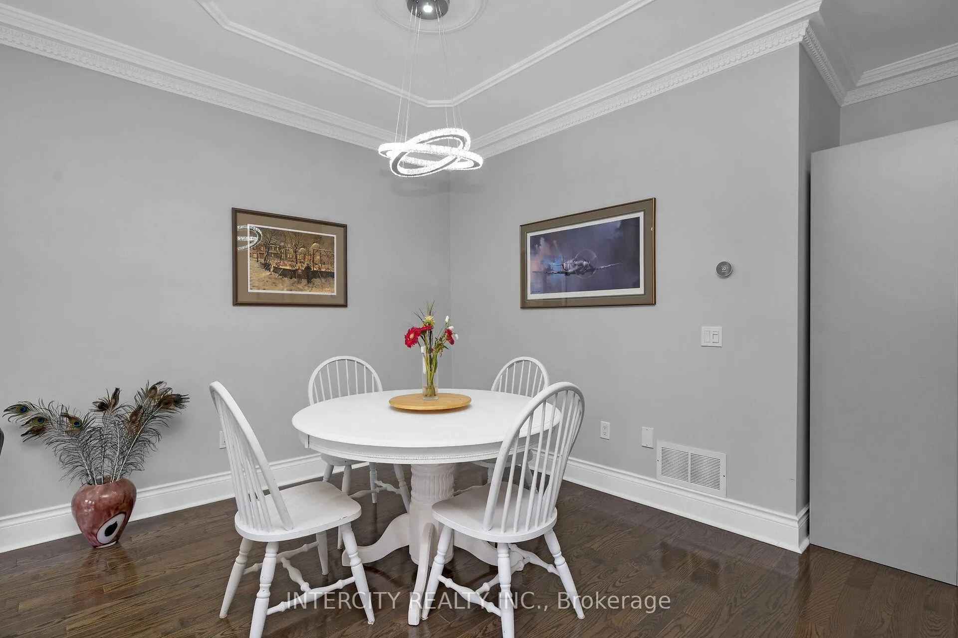 Photo 11 of Unit 19, 8038 Yonge Street, Vaughan, Uplands — HOMEH