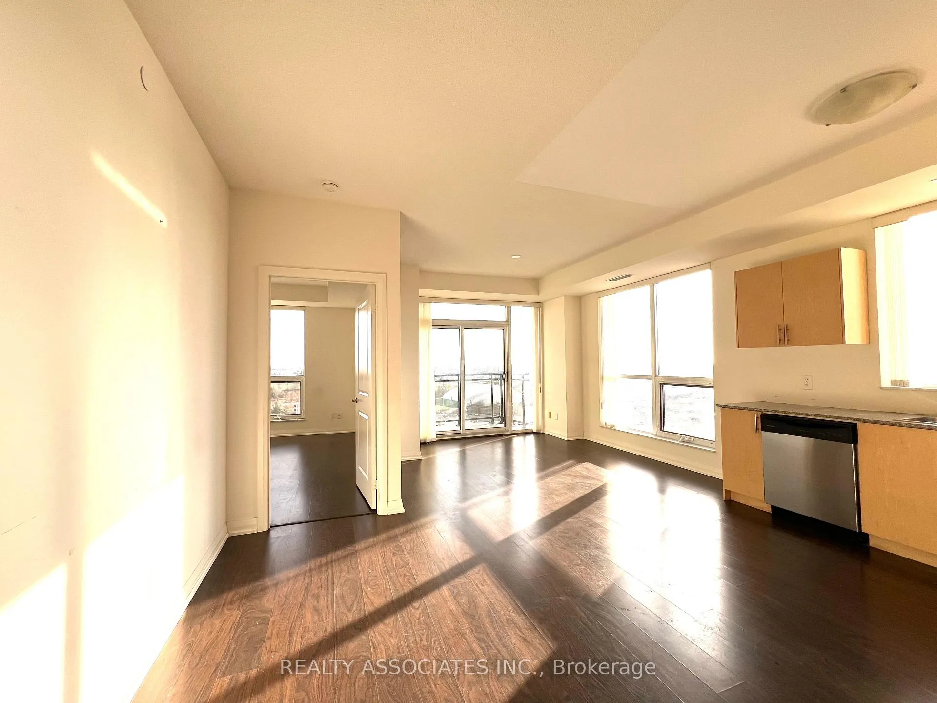 Photo 3 of Unit 902, 9500 Markham Road, Markham, Wismer — HOMEH