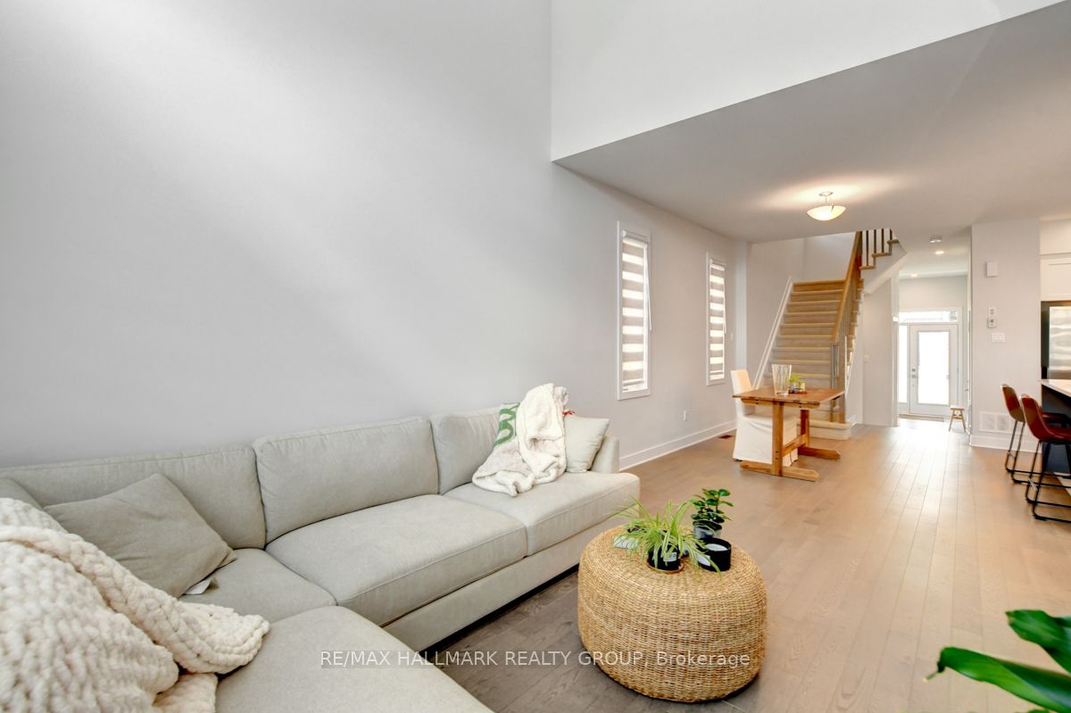Photo 13 of 927 Omagaki Way, Ottawa, Blossom Park/Kemp Park/Findlay Creek — HOMEH