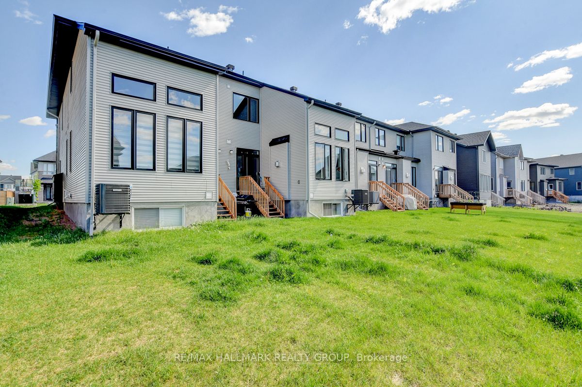 Photo 36 of 927 Omagaki Way, Ottawa, Blossom Park/Kemp Park/Findlay Creek — HOMEH