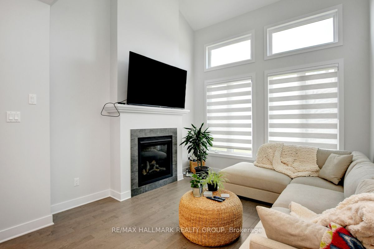 Photo 11 of 927 Omagaki Way, Ottawa, Blossom Park/Kemp Park/Findlay Creek — HOMEH