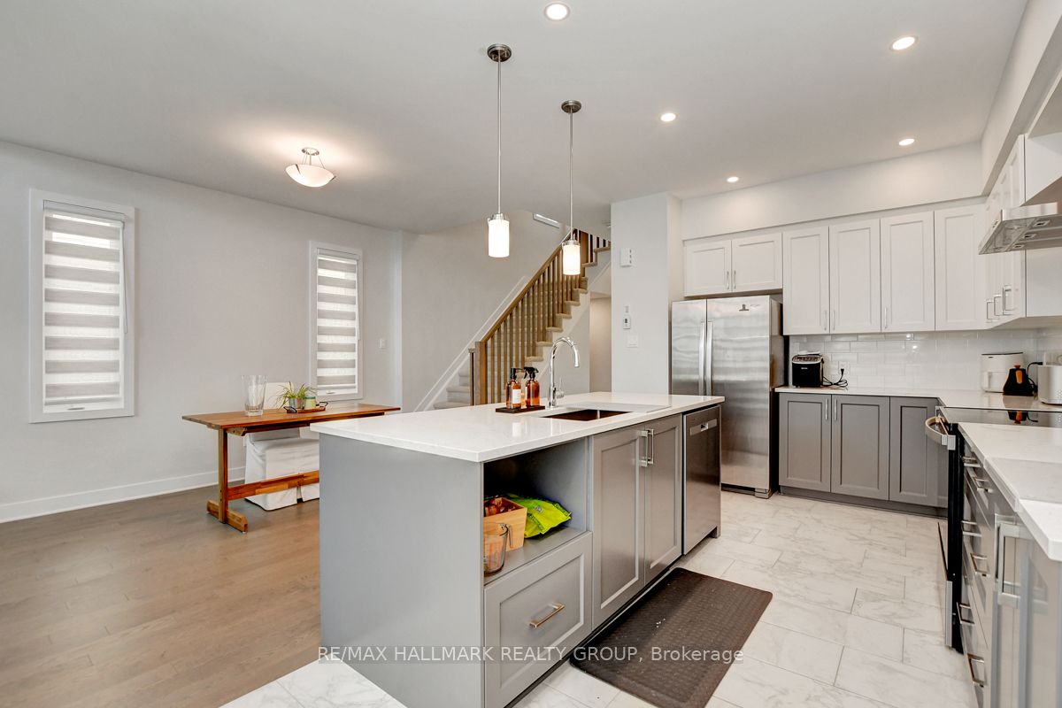 Photo 6 of 927 Omagaki Way, Ottawa, Blossom Park/Kemp Park/Findlay Creek — HOMEH