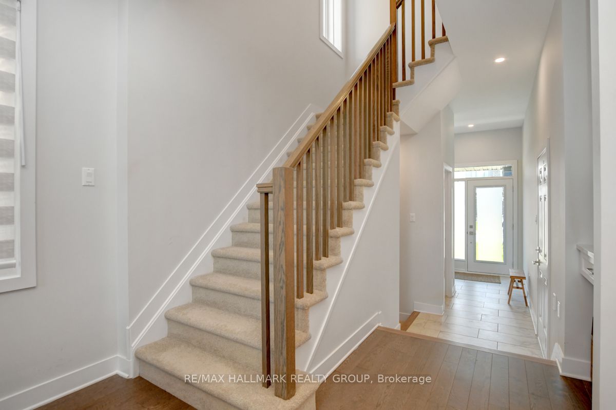 Photo 18 of 927 Omagaki Way, Ottawa, Blossom Park/Kemp Park/Findlay Creek — HOMEH