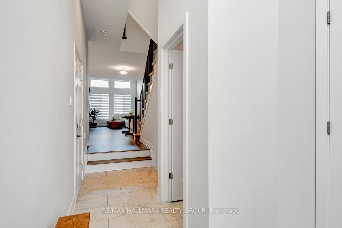 Photo 16 of 927 Omagaki Way, Ottawa, Blossom Park/Kemp Park/Findlay Creek — HOMEH