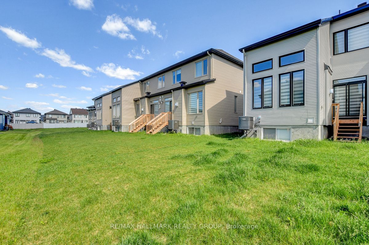 Photo 37 of 927 Omagaki Way, Ottawa, Blossom Park/Kemp Park/Findlay Creek — HOMEH