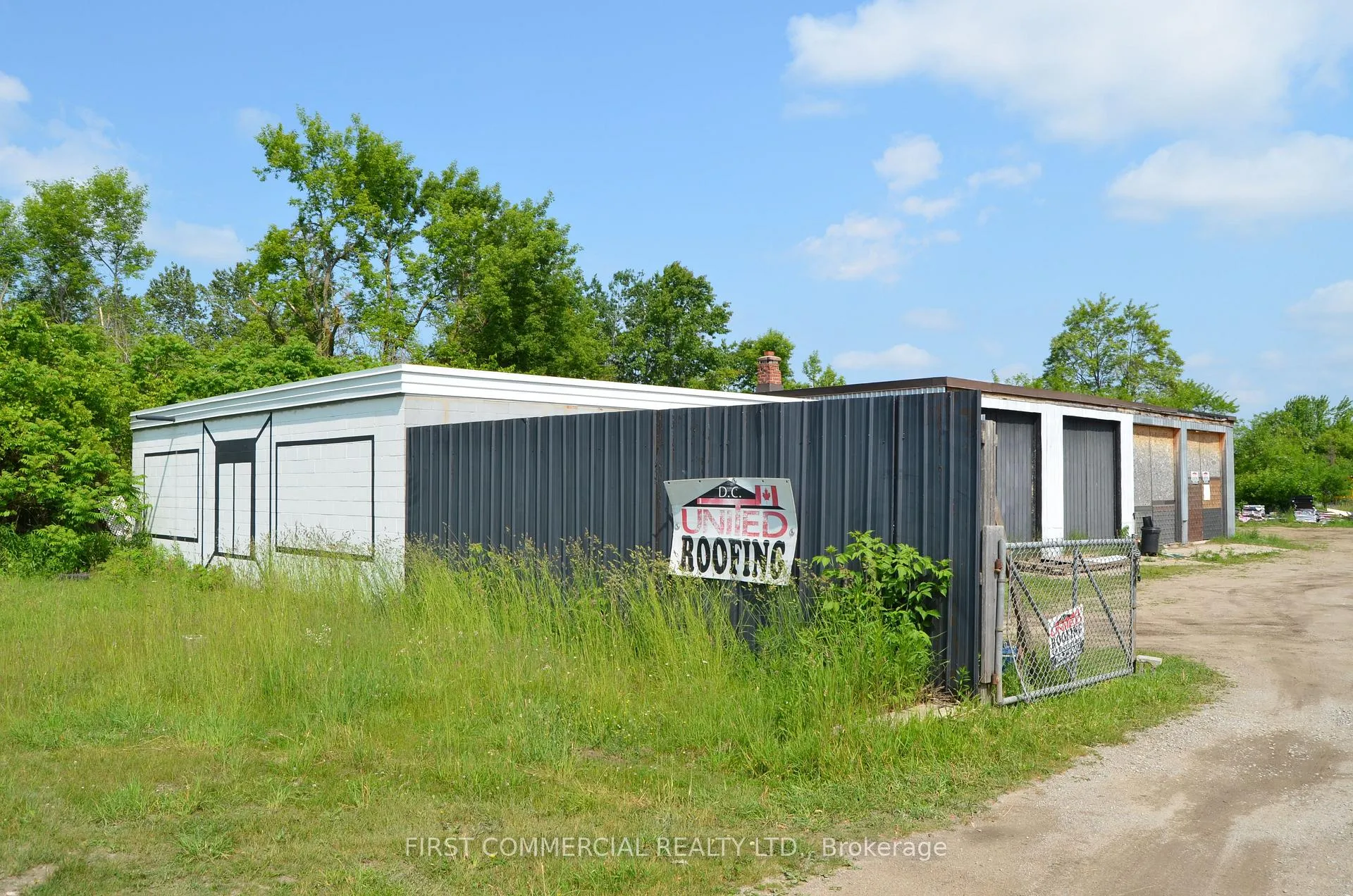 Photo 2 of 206 Foster Drive, Barrie, Painswick North — HOMEH