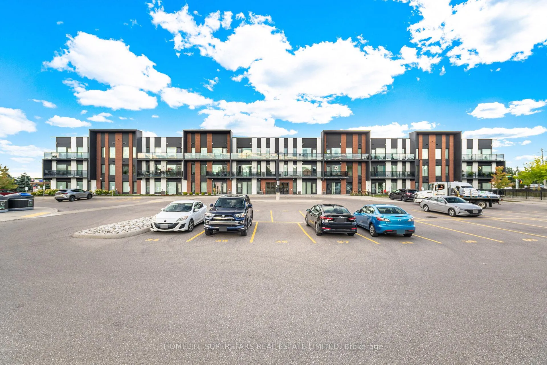 Photo 1 of Unit 115, 5 Wake Robin Drive, Kitchener — HOMEH