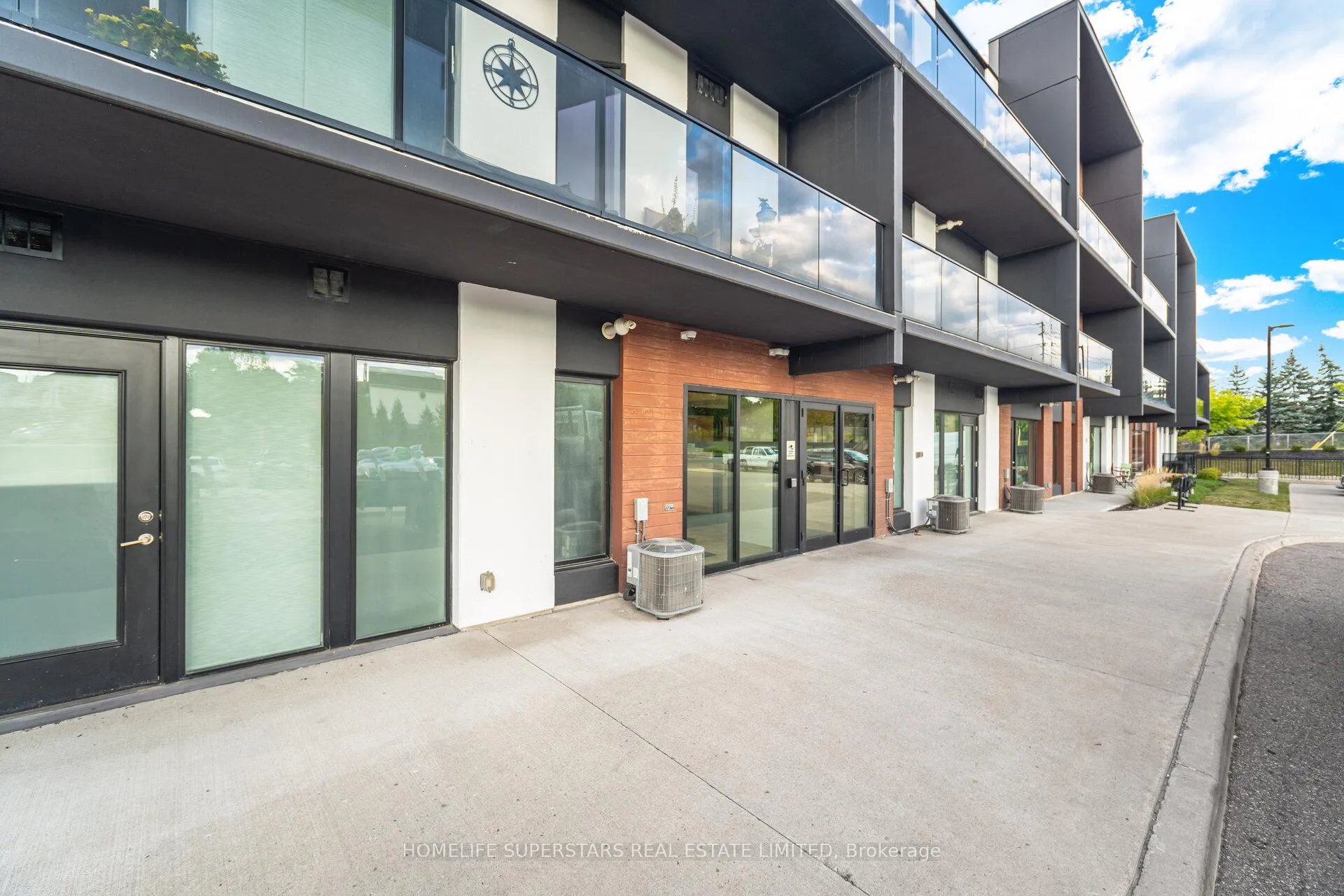 Photo 3 of Unit 115, 5 Wake Robin Drive, Kitchener — HOMEH