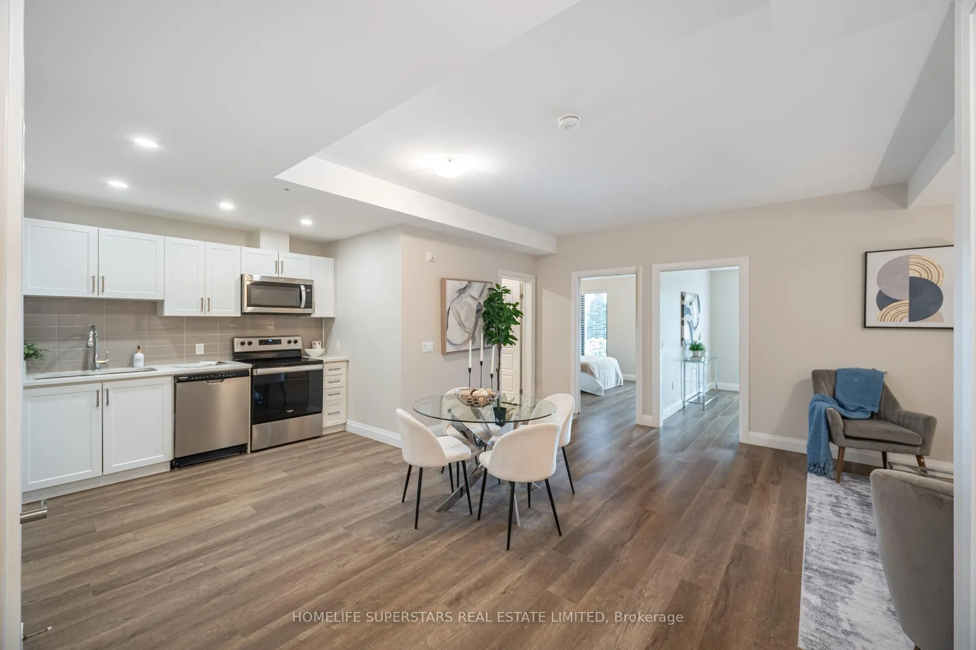 Photo 7 of Unit 115, 5 Wake Robin Drive, Kitchener — HOMEH