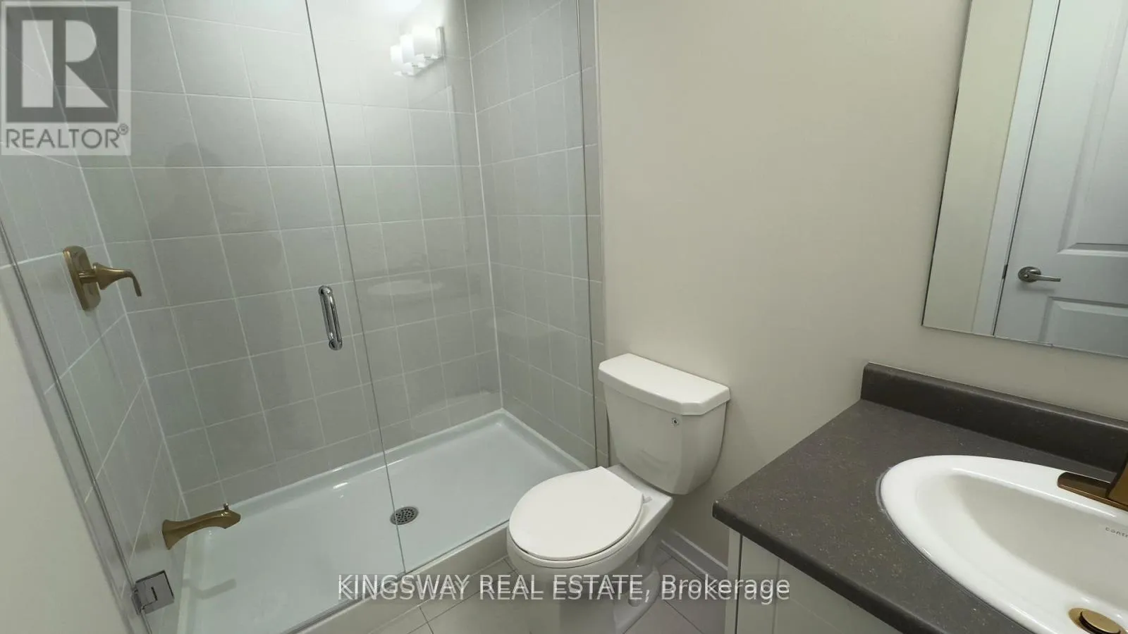 Photo 11 of 7 Chiffon Street, Vaughan, Steeles West Industrial — HOMEH