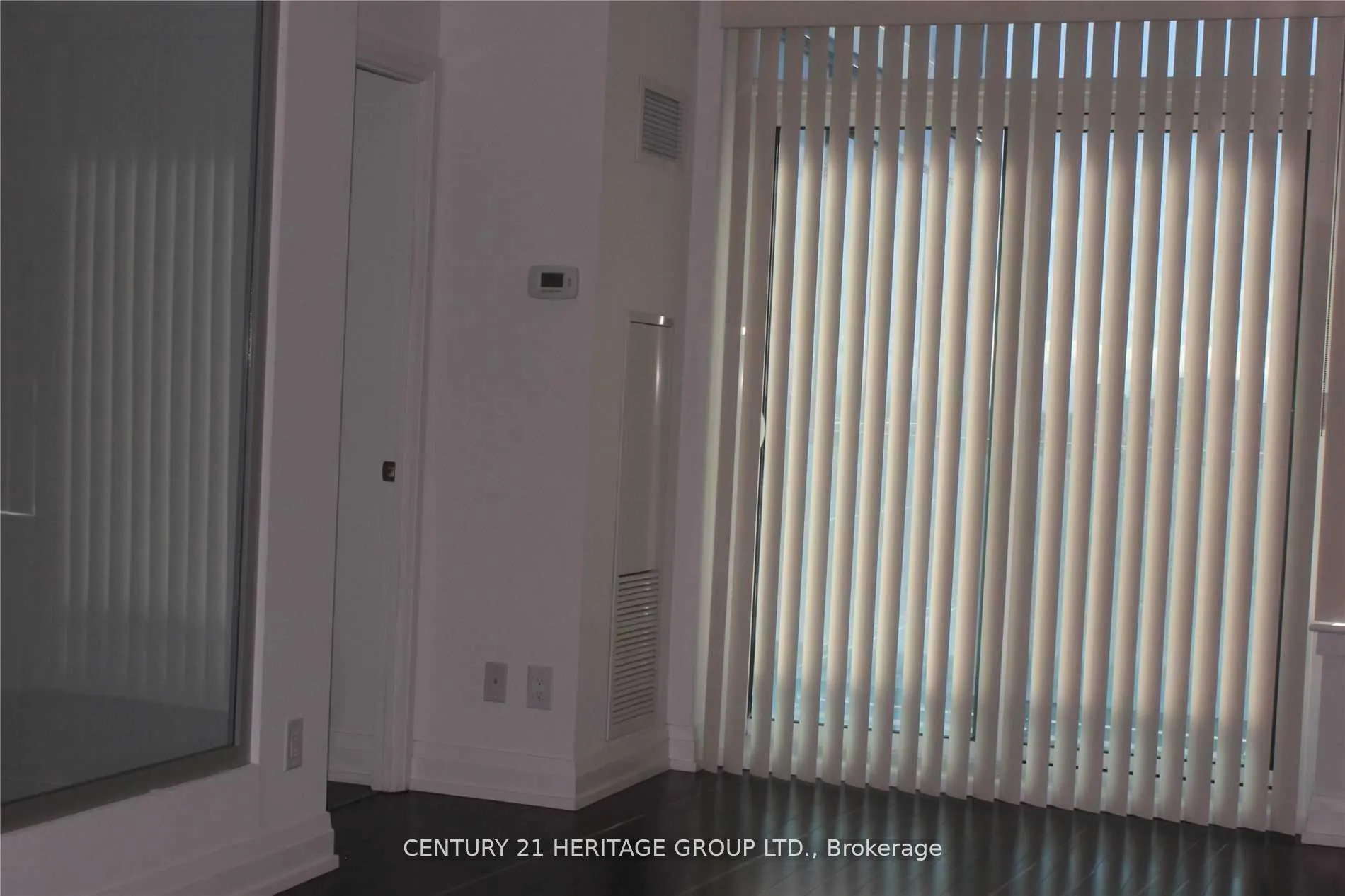 Photo 9 of Unit 721, 7167 Yonge Street, Markham, Thornhill — HOMEH