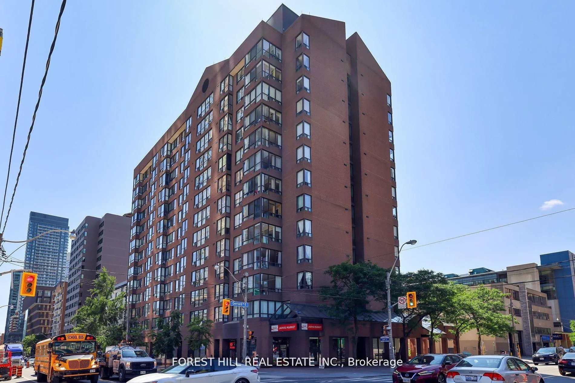Front of Unit 503, 117 Gerrard Street E