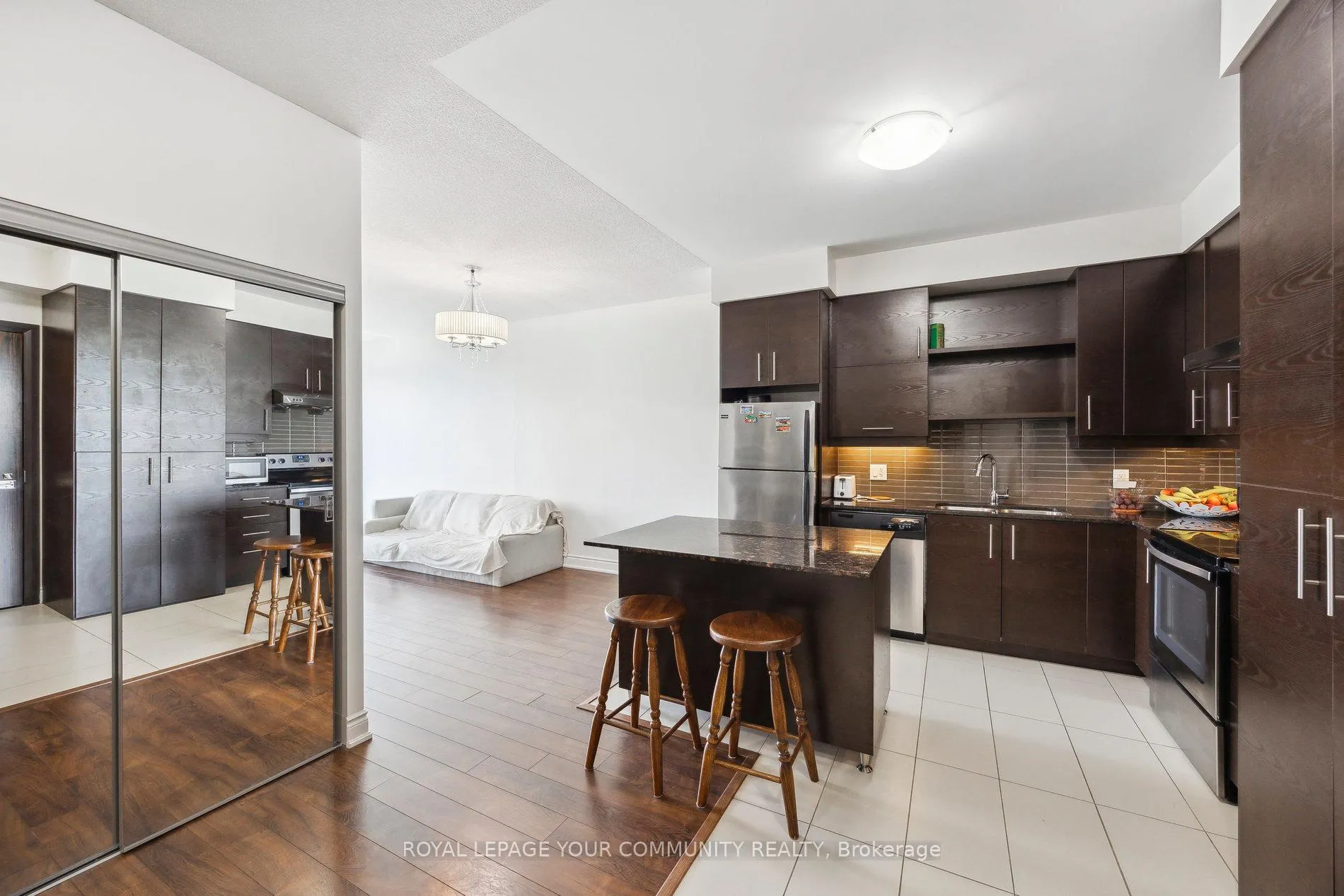 Photo 9 of Unit 708, 325 South Park Road, Markham, Commerce Valley — HOMEH