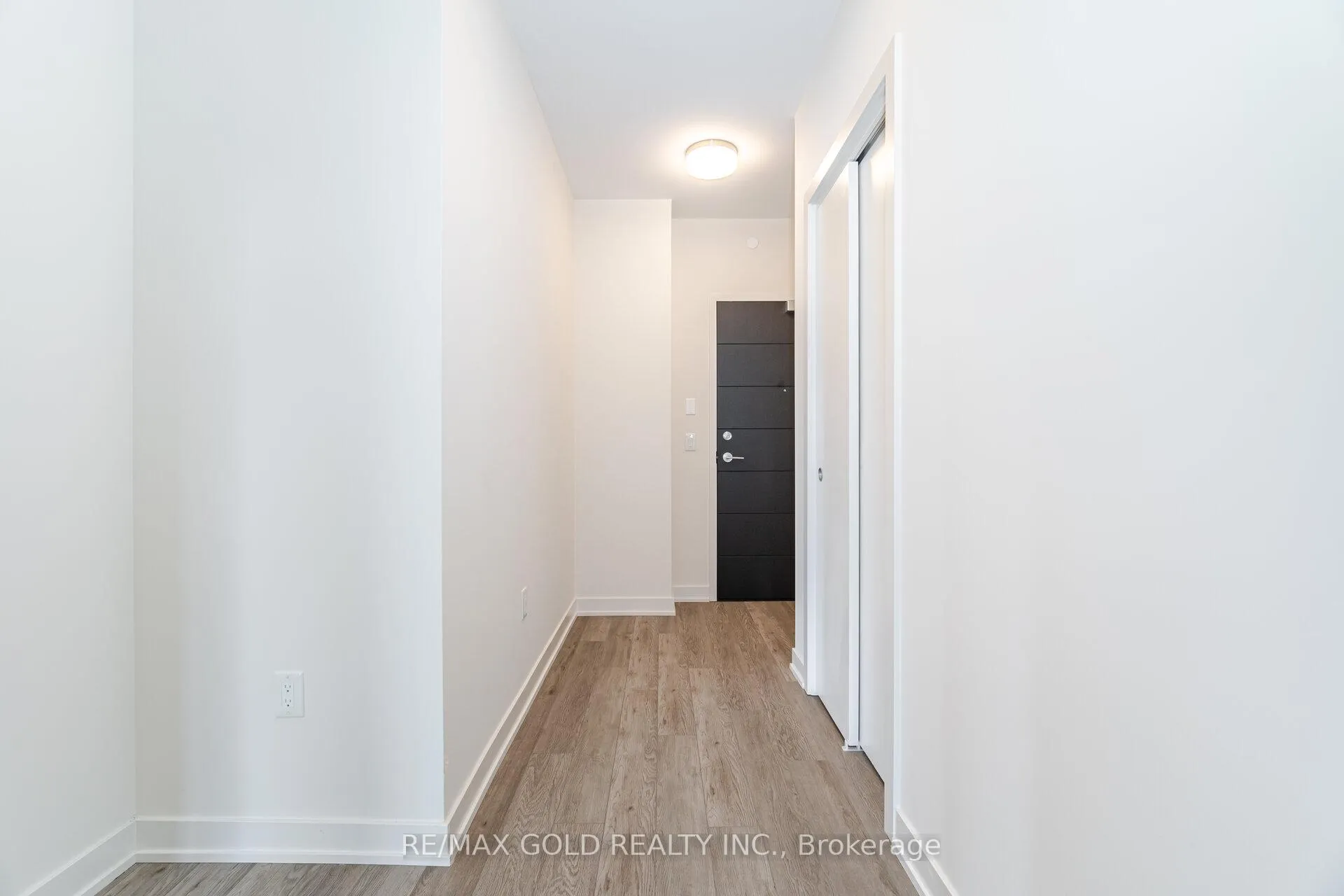 Photo 4 of Unit #915, 212 King William Street, Hamilton, Beasley — HOMEH